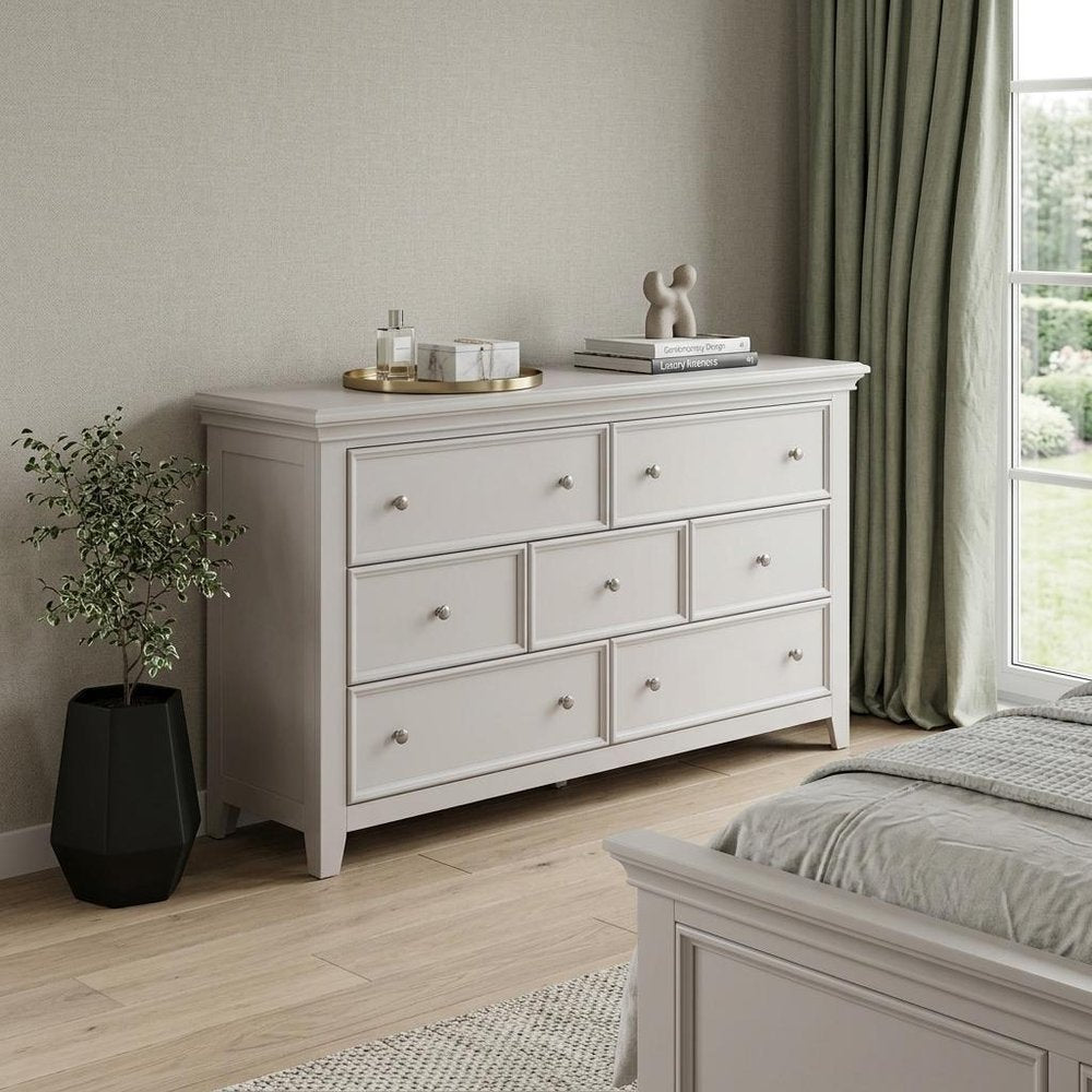 36" White Solid Wood Seven Drawer Dresser