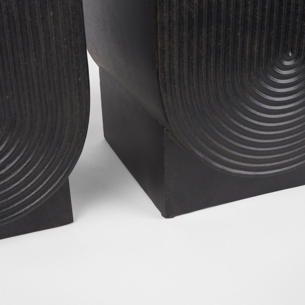 Set of Two Black Metal 20 Ounce Pot Planters