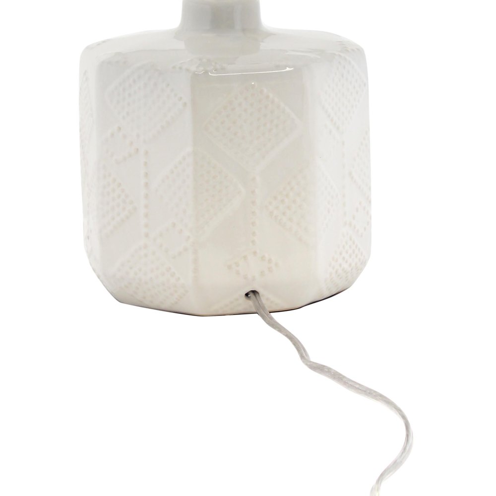 19" Off White Round Table Lamp With Drum Shade