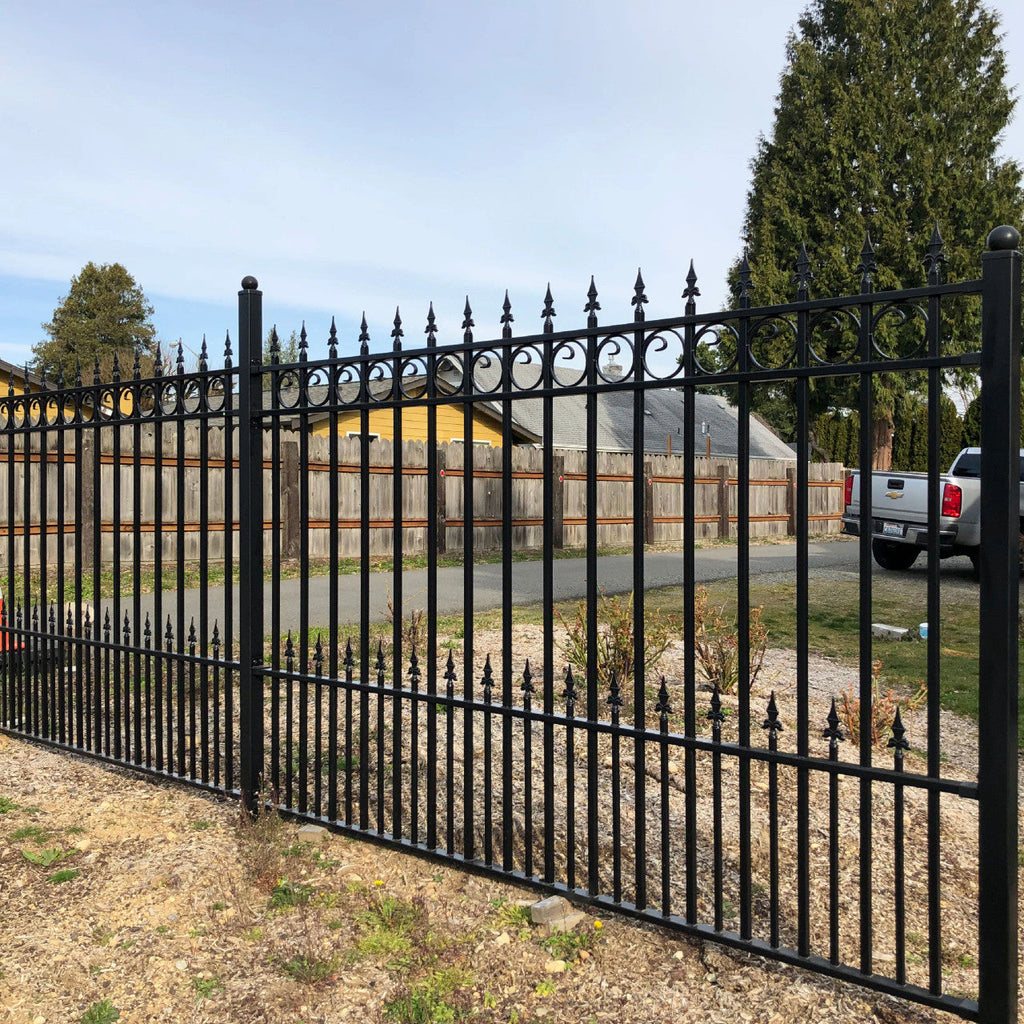 Aleko 4-Panel Steel Fence Kit – PRAGUE Style – 8x5 ft. Each