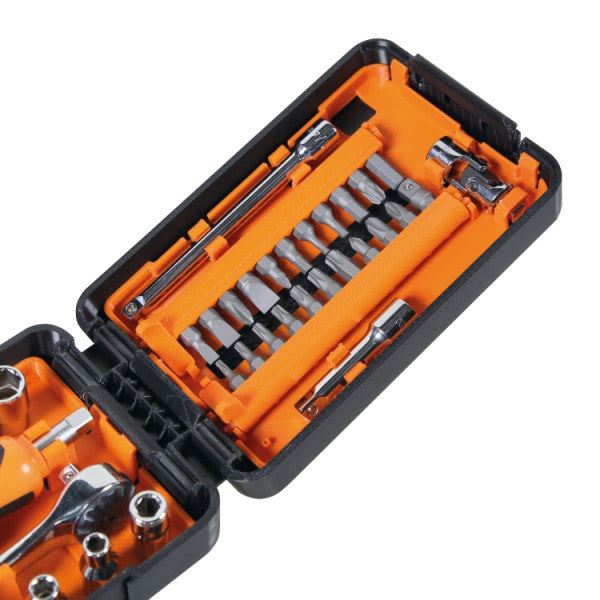 https://www.beta-tools.com/media/catalog/product/cache/4/thumbnail/600x/17f82f742ffe127f42dca9de82fb58b1/9/0/900_slash_c39n_foto_05.jpg