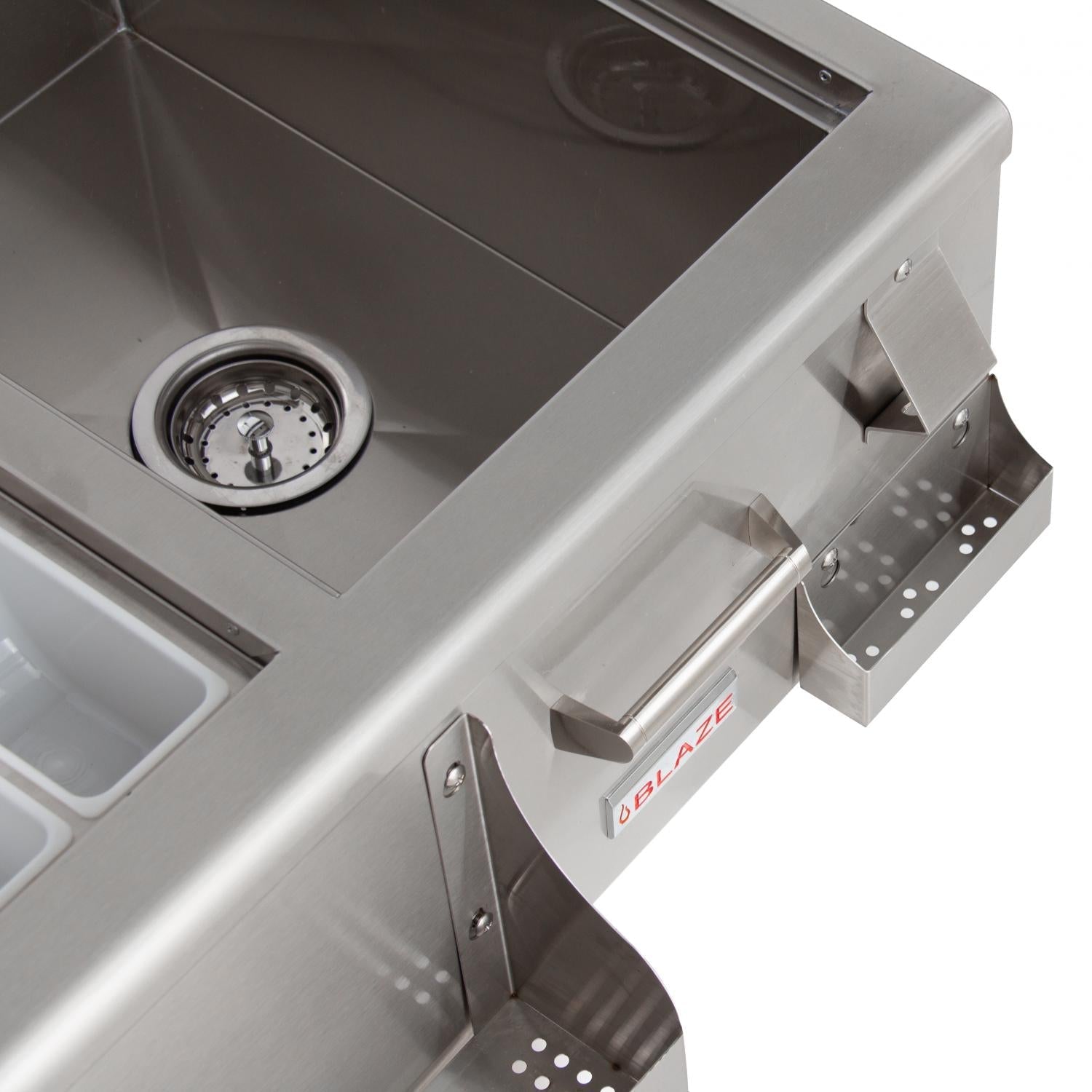Blaze 30-Inch Beverage Center With Sink & Ice Bin Cooler