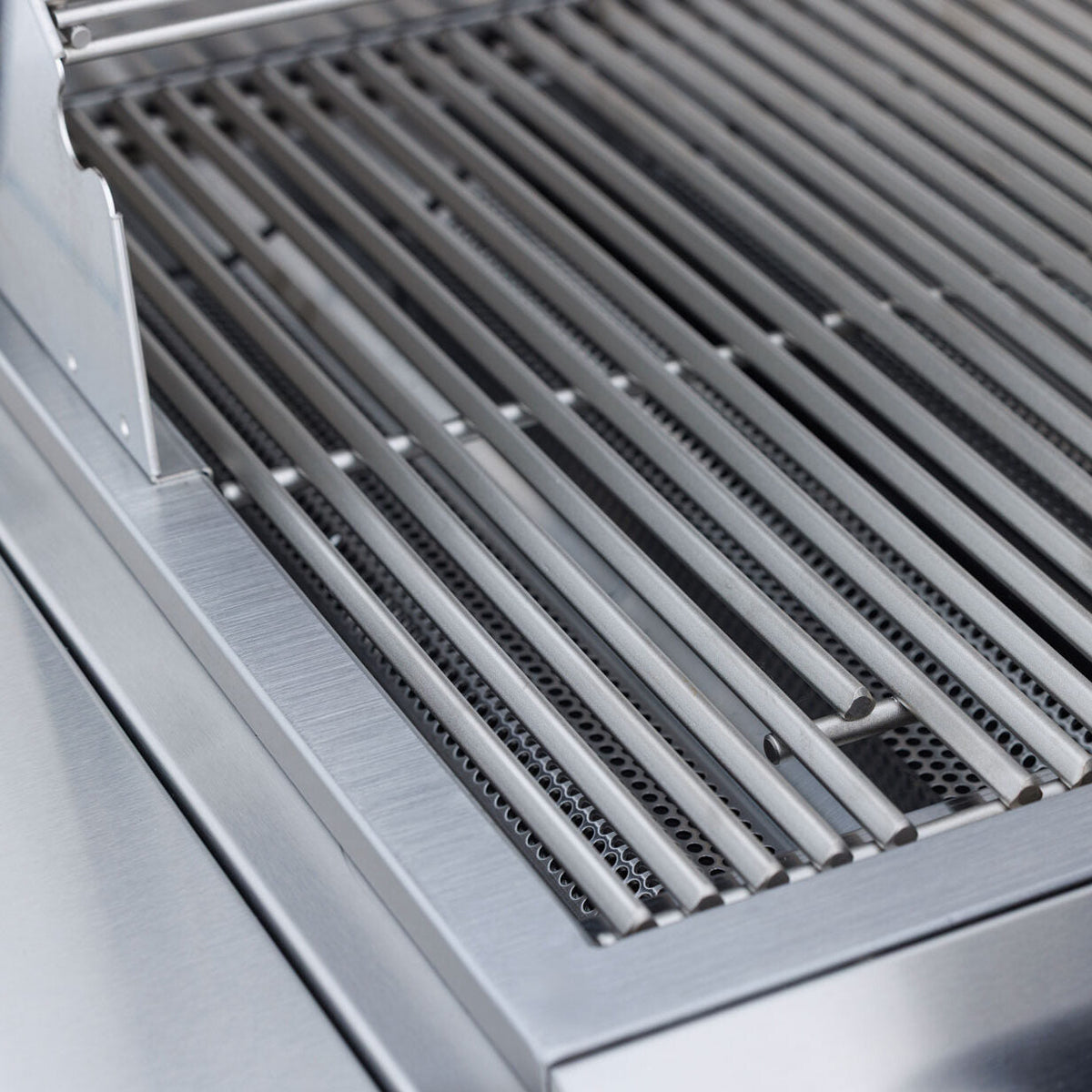 Blaze BCM 25-Inch 3-Burner Gas Grill