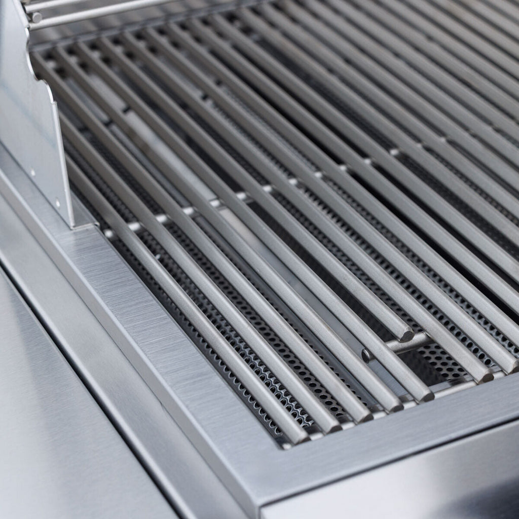 Blaze BCM 32-Inch 4-Burner Gas Grill