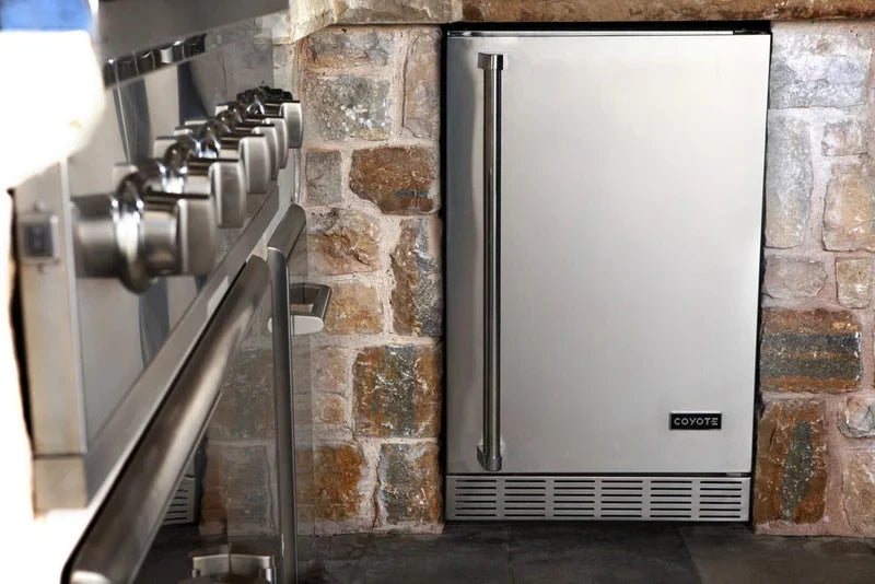 Coyote 24’’ Built-In Refrigerator w/ Hinge - C124R-S