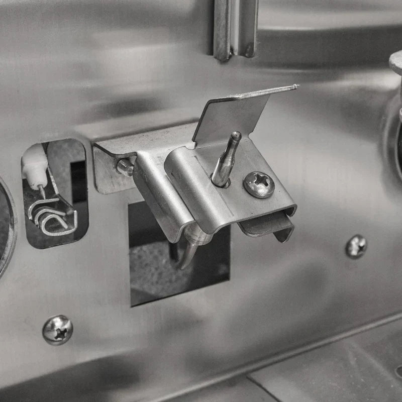 Coyote SL-Series 42’’ Built-In Grill with Sear Zone &
