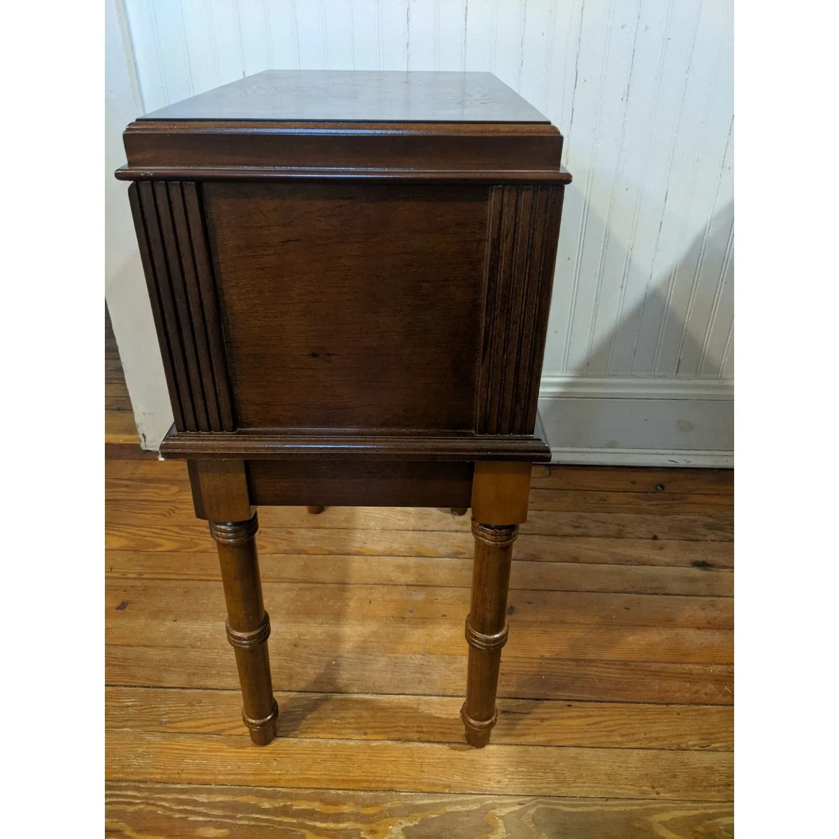 Humidor Supreme San Marco Antique Humidor Table Walnut 300 Capacity