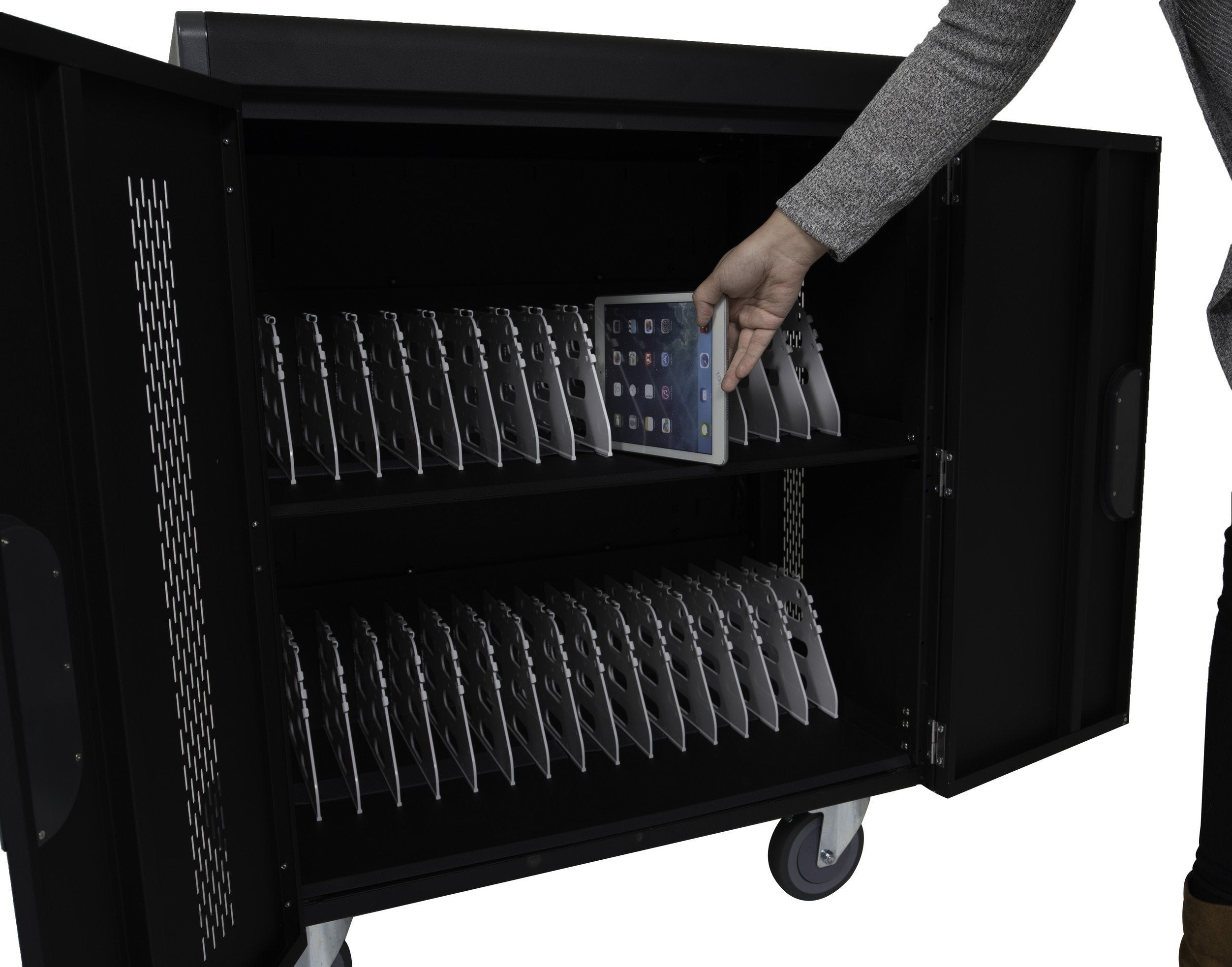 Luxor 32 Tablet Charging Unit w/Power