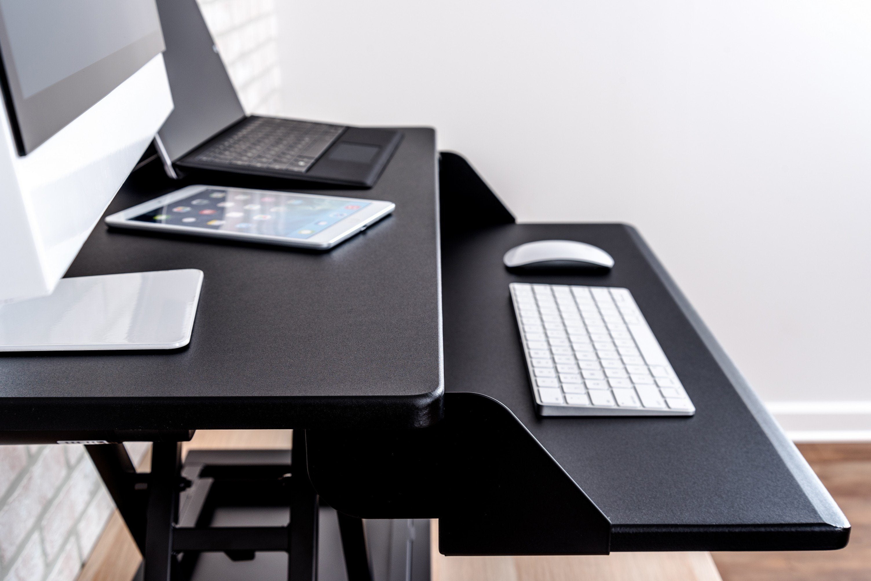 Luxor Electric Level Up Pro 32 Standing Desk Converter