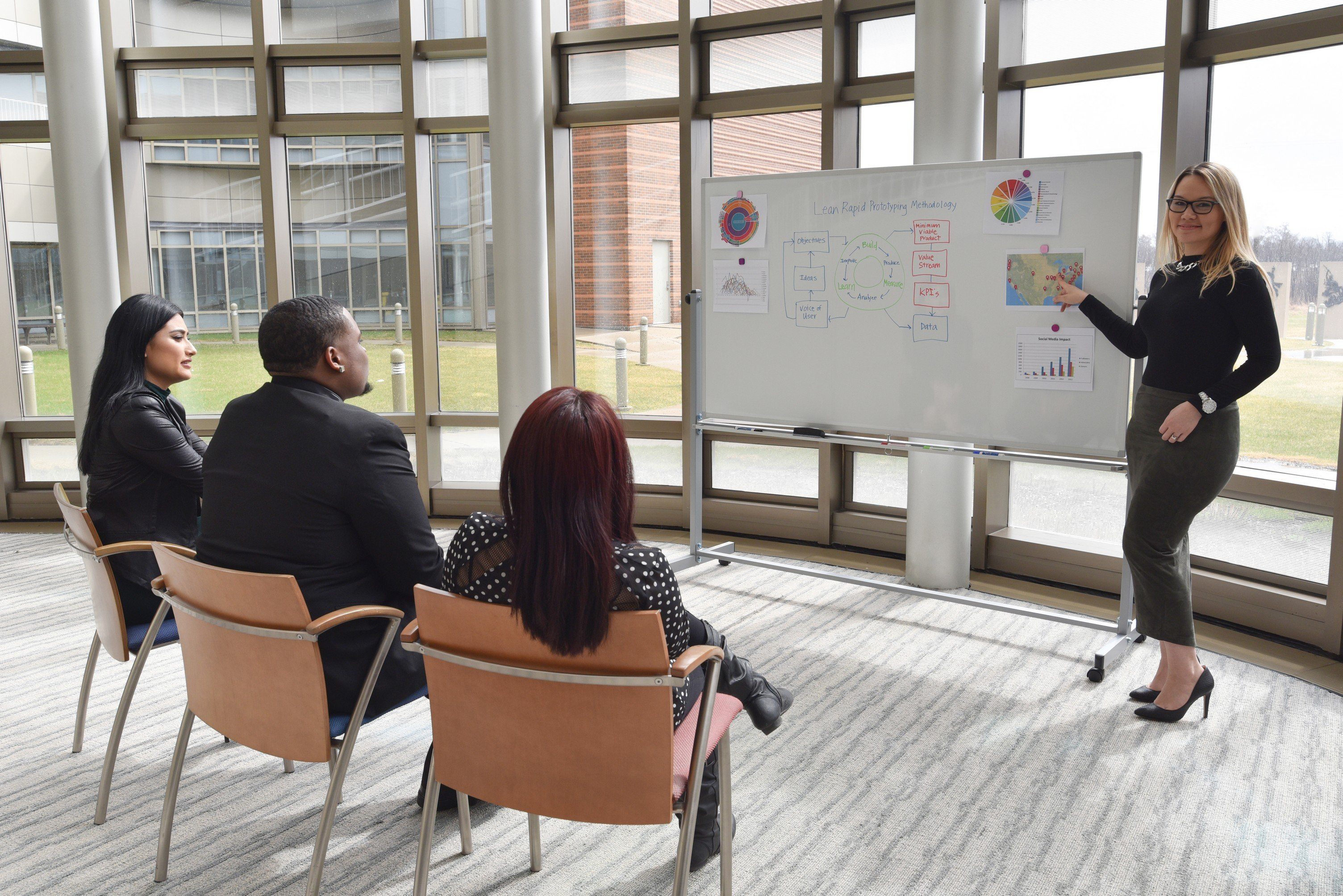 Luxor Reversible Magnetic Mobile 72x40 Whiteboard/