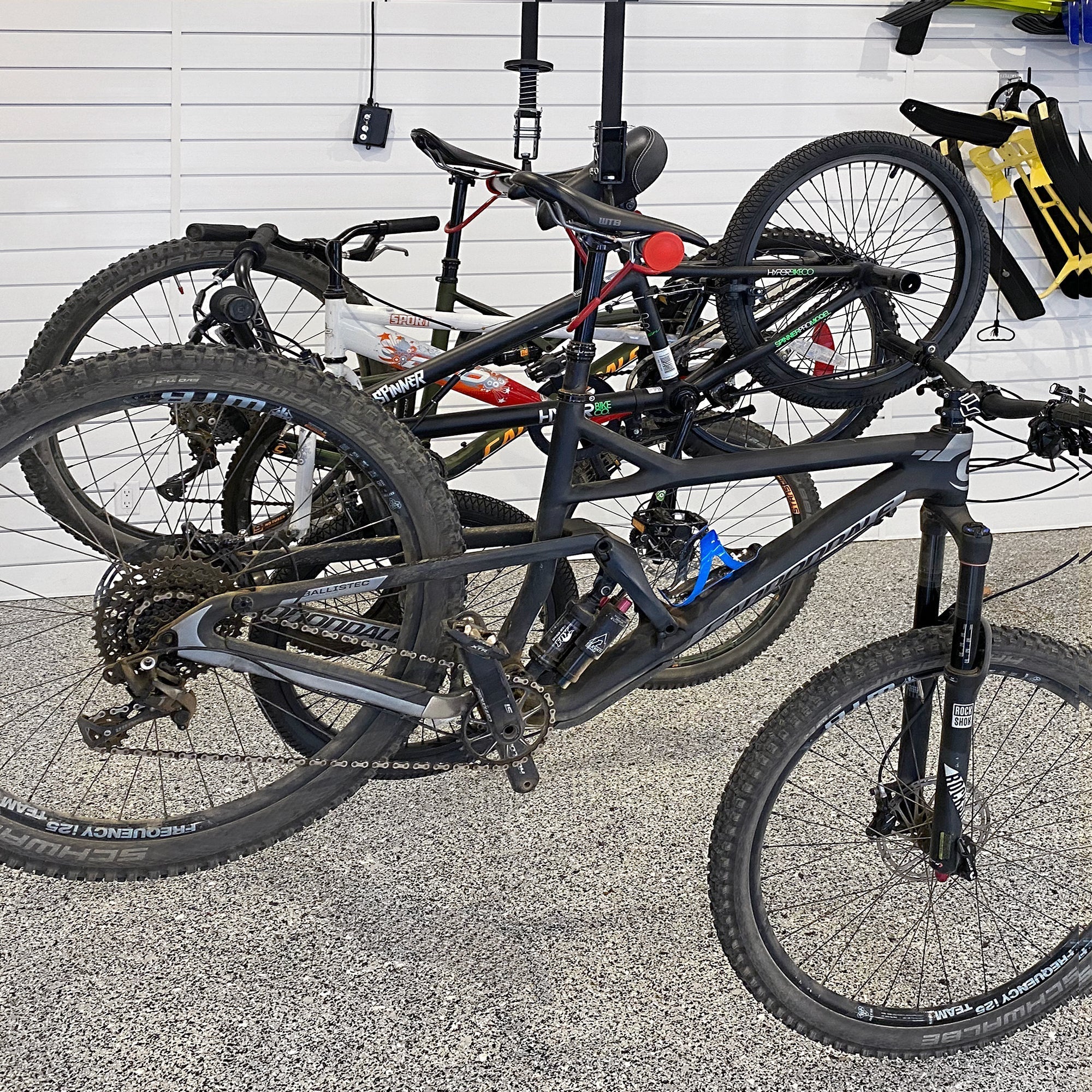 Proslat Garage Gator Compact 4 Bike Lift -220 lb - Garage