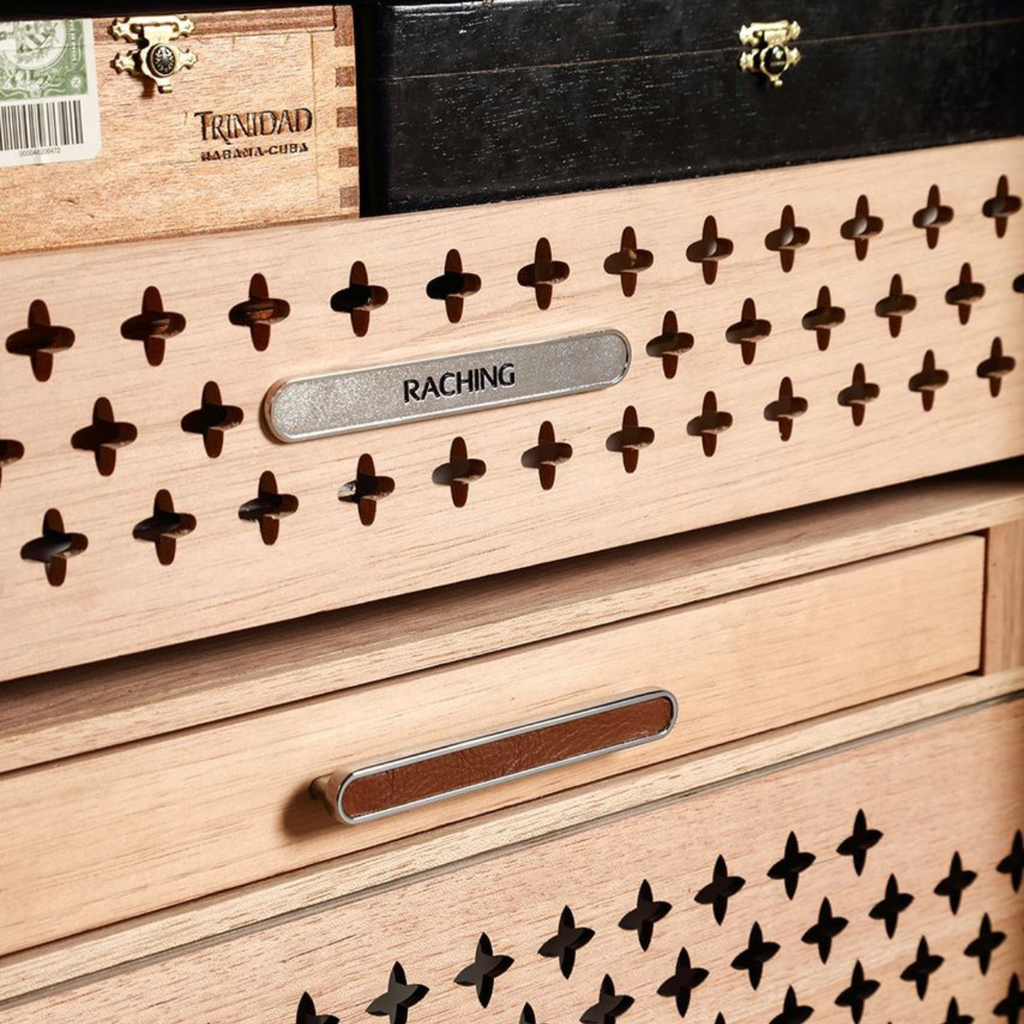 https://cdn.shopify.com/s/files/1/0685/8231/0080/files/Raching-Reserva-RR-Series-3000-Cigar-Electric-Humidors-Havana-Tan-Tray_Details-1__10294.1736385274.1280.1280.png?v=1754930163